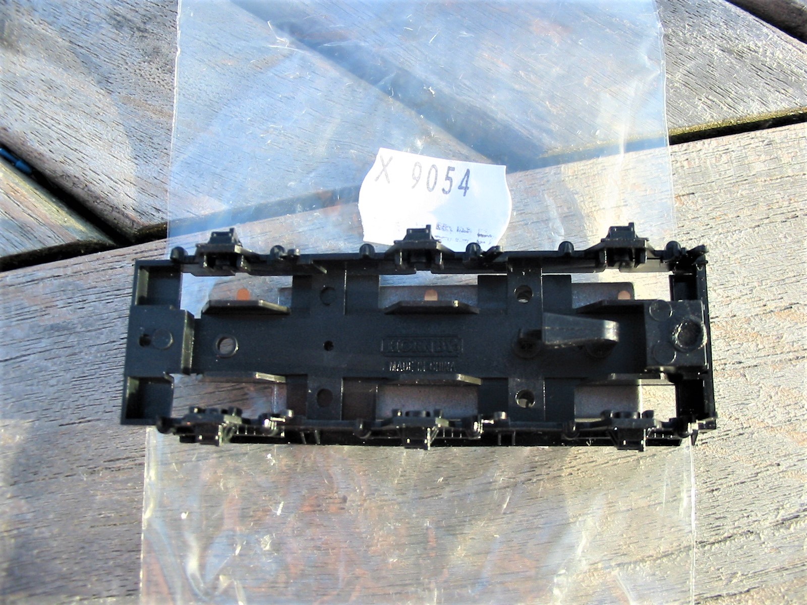 Hornby X9054D USED Castle Class Tender Underframe Assembly Damaged Brake Hangers 