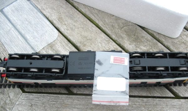 Hornby R30180 - Railroad Plus - Enhanced Livery Class 37 251 - `The Northern Lights` in BR Inter-City Executive livery - test run only - superb ! - Image 6